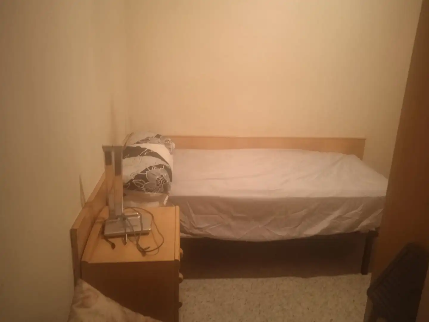 Bedroom of Flat for share in Eixample
