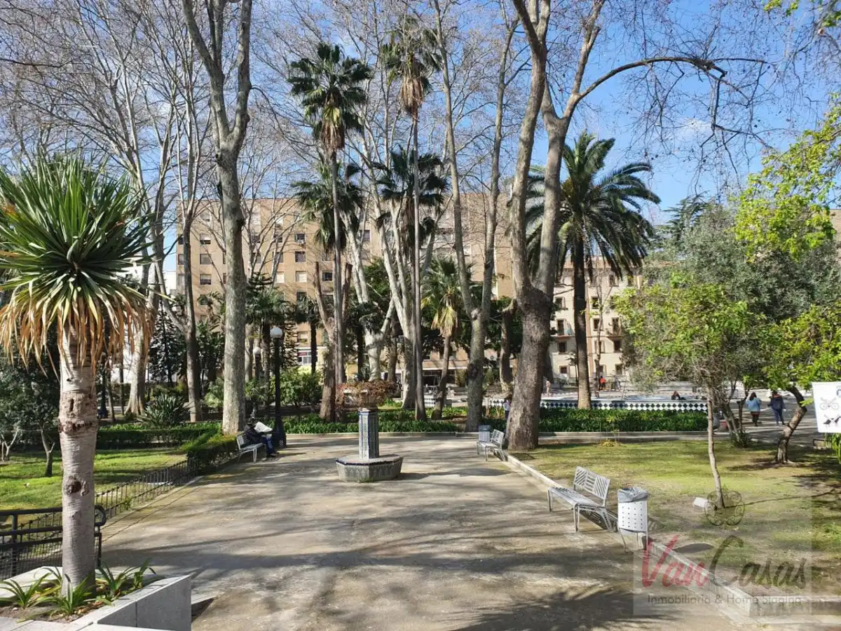 Piso de alquiler en Avenida Avenida Capitán Ontañón, La Reconquista - El Rosario