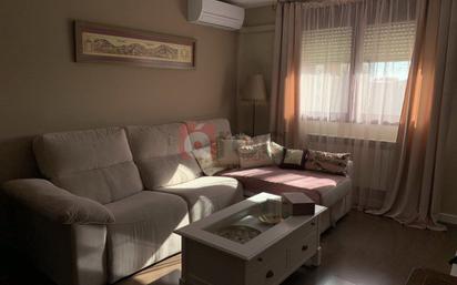 Living room of Flat for sale in Cuenca Capital