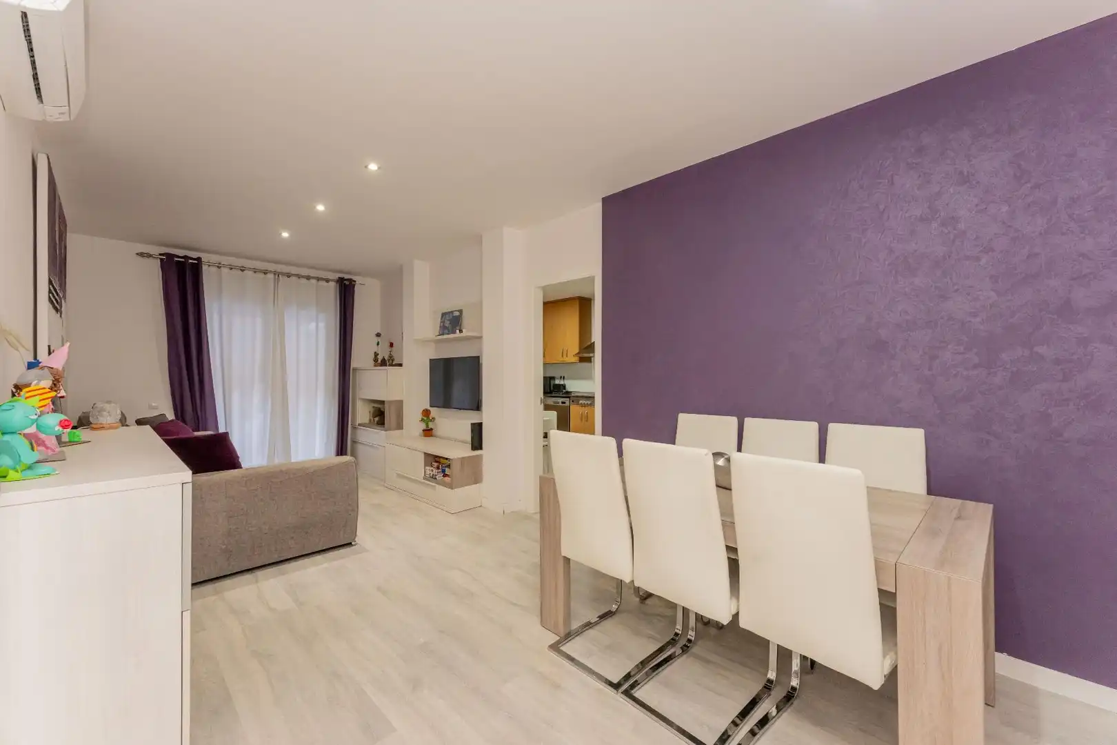 Sala d'estar de Pis en venda en Viladecans amb Calefacció, Parquet i Terrassa