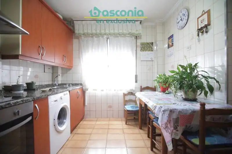 Appartamento con balcone in vendita a Arabaren Kalea, imagen 4