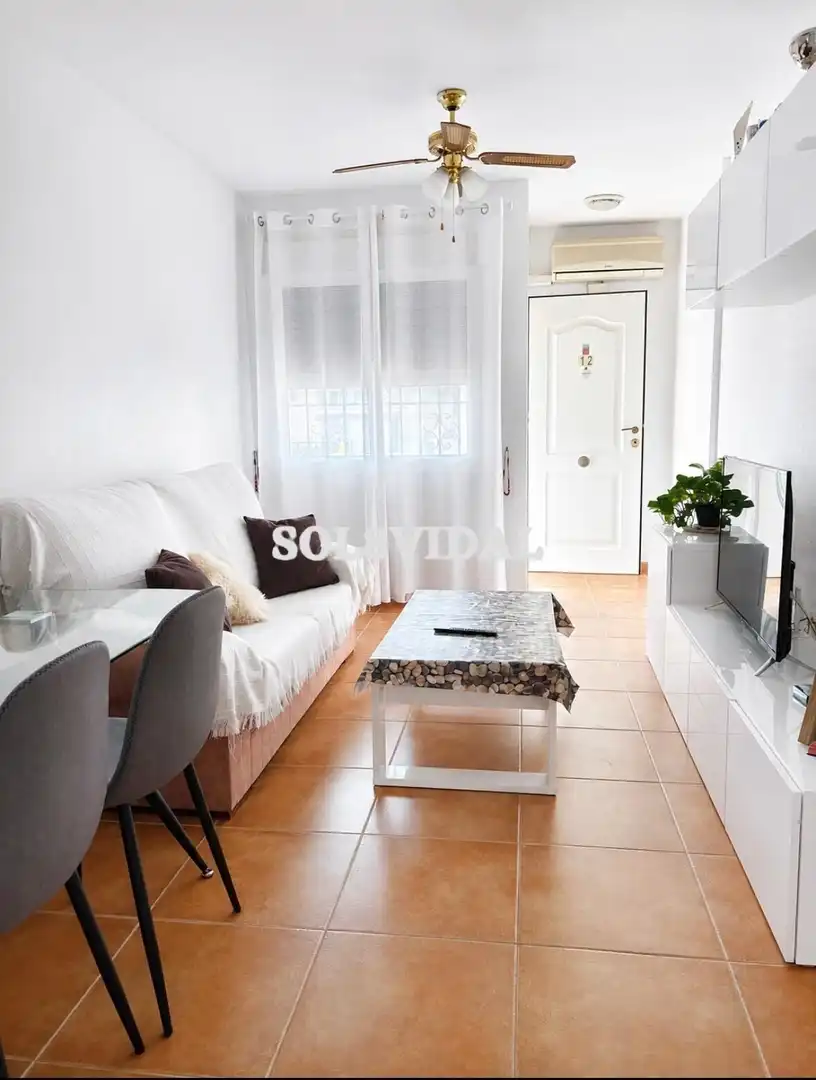 Sala de estar de Casa o chalet de alquiler en Orihuela con Amueblado y Piscina comunitaria