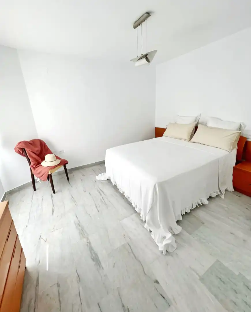 Bedroom of Flat for rent in Marbella  with Air Conditioner, Heating and Terrace