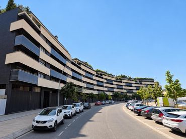 Aparcament de lloguer a calle de Pere de Cabrera