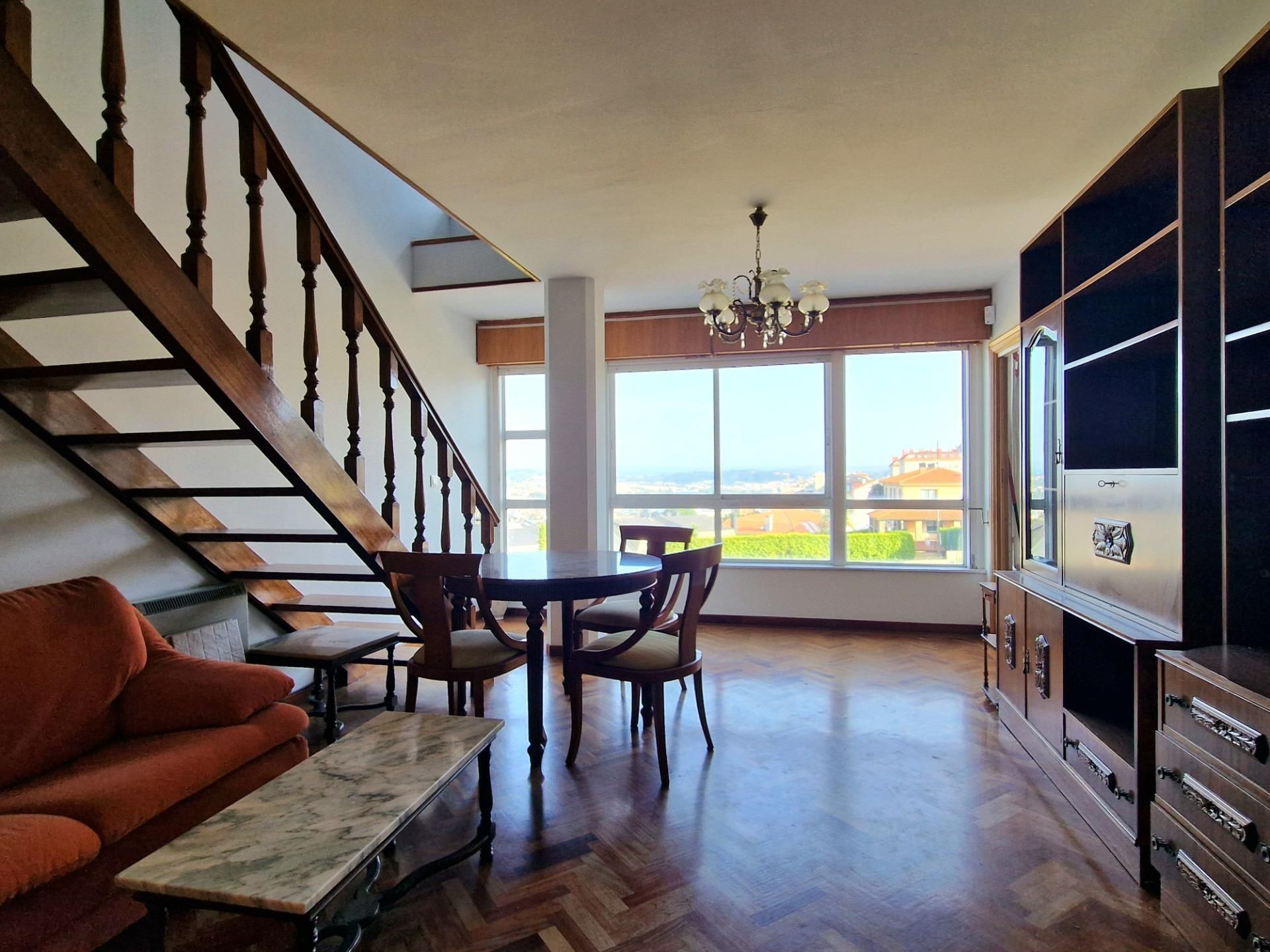 Comedor de Dúplex en venta en A Coruña Capital  con Parquet, Trastero y Alarma