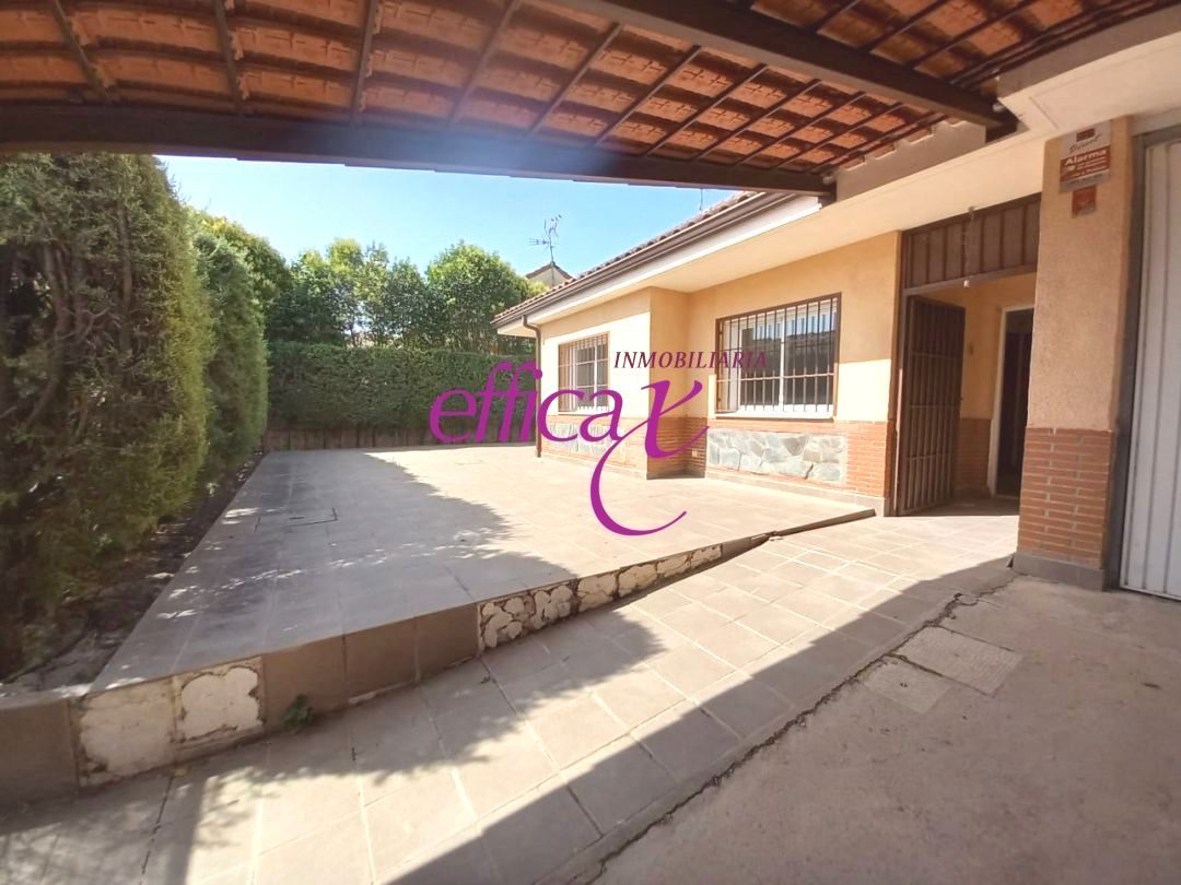 Exterior view of House or chalet for sale in Novés  with Air Conditioner