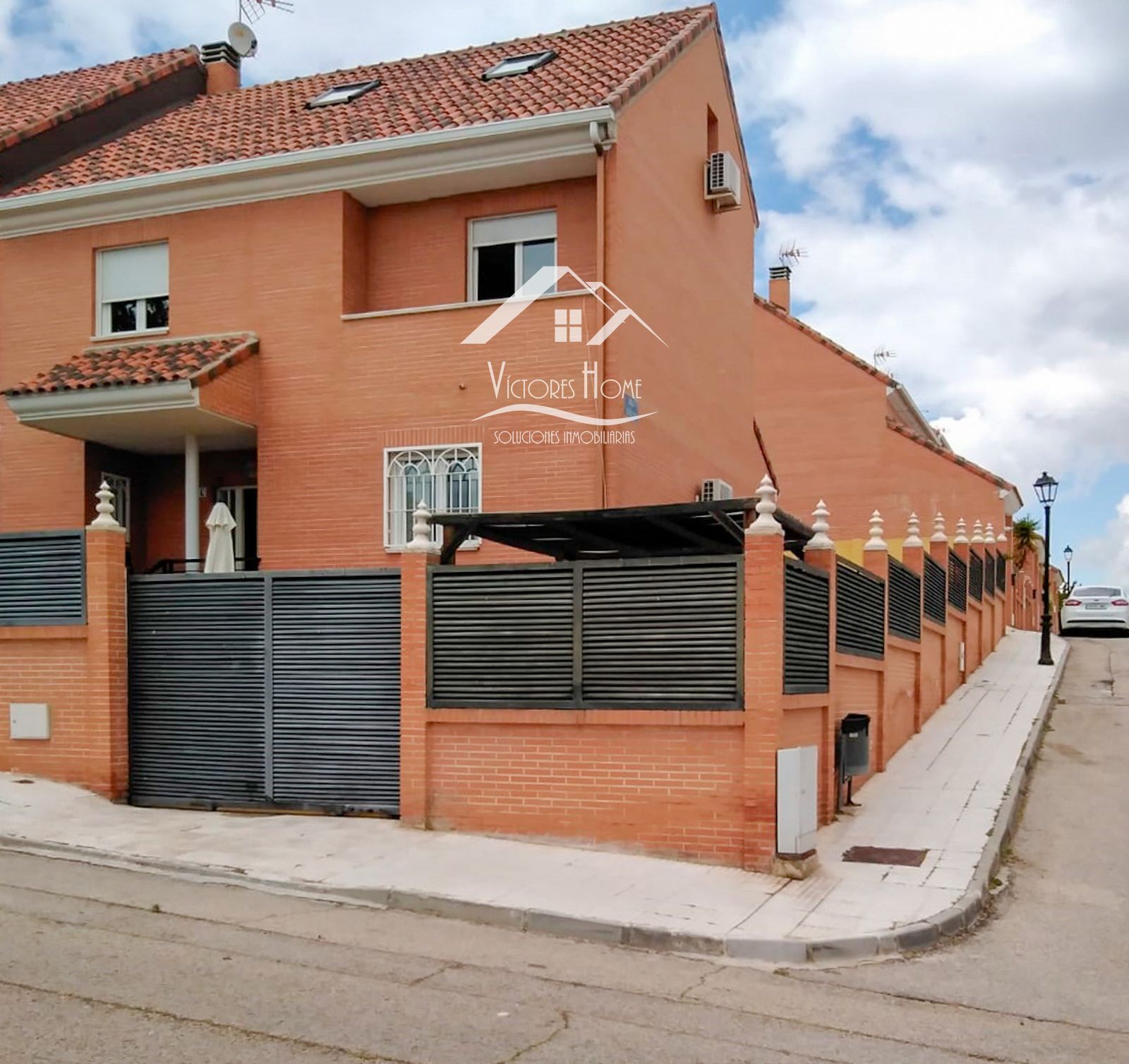 Casa adosada en venda a del valle, Valle Grande