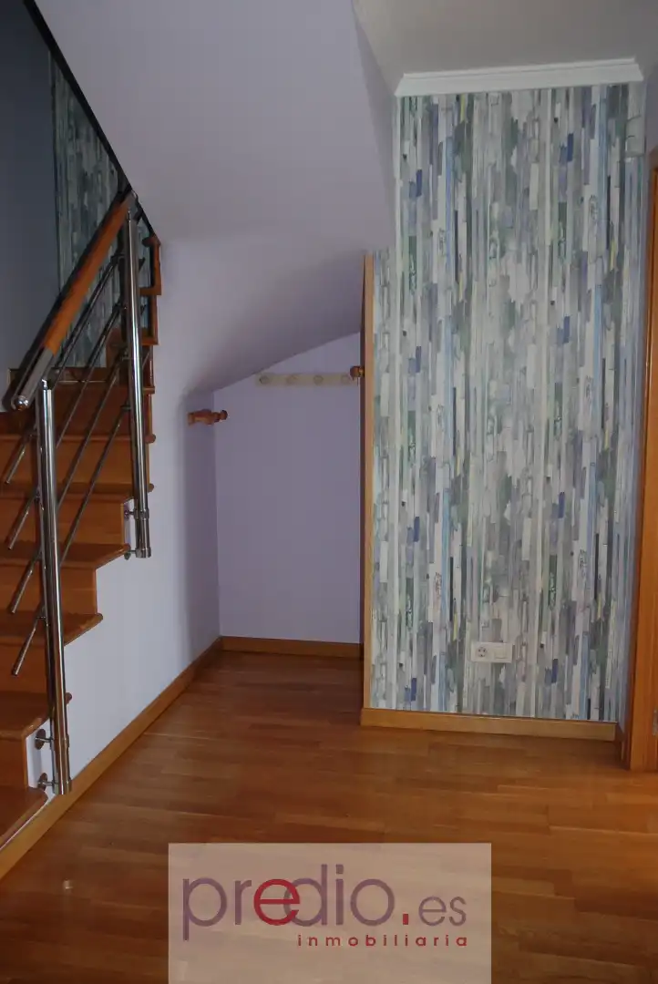Dormitori de Dúplex en venda en Lugo amb Calefacció, Parquet i Traster