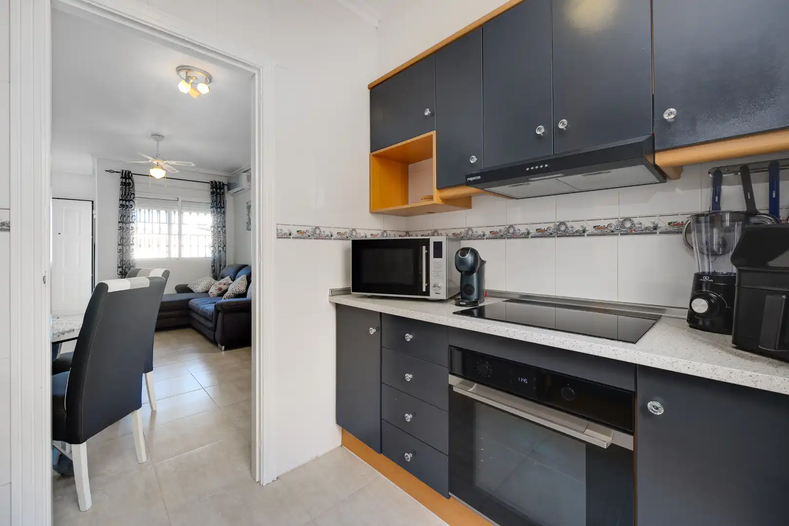 Cuina de Pis en venda en Orihuela amb Aire condicionat, Jardí privat i Terrassa