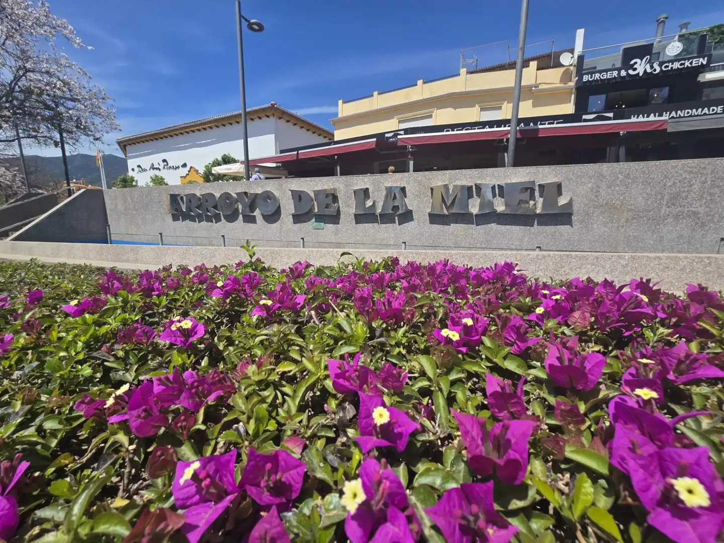 Vista exterior de Piso en venta en Benalmádena con Amueblado
