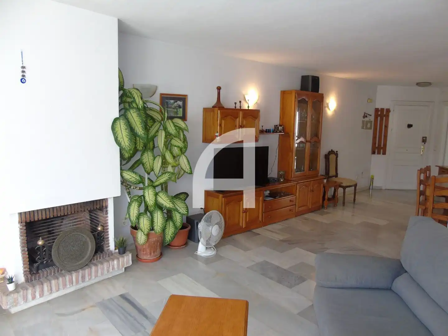 Wohnzimmer von Dachboden zum Verkauf in Mijas mit Klimaanlage, Heizung und Terrasse
