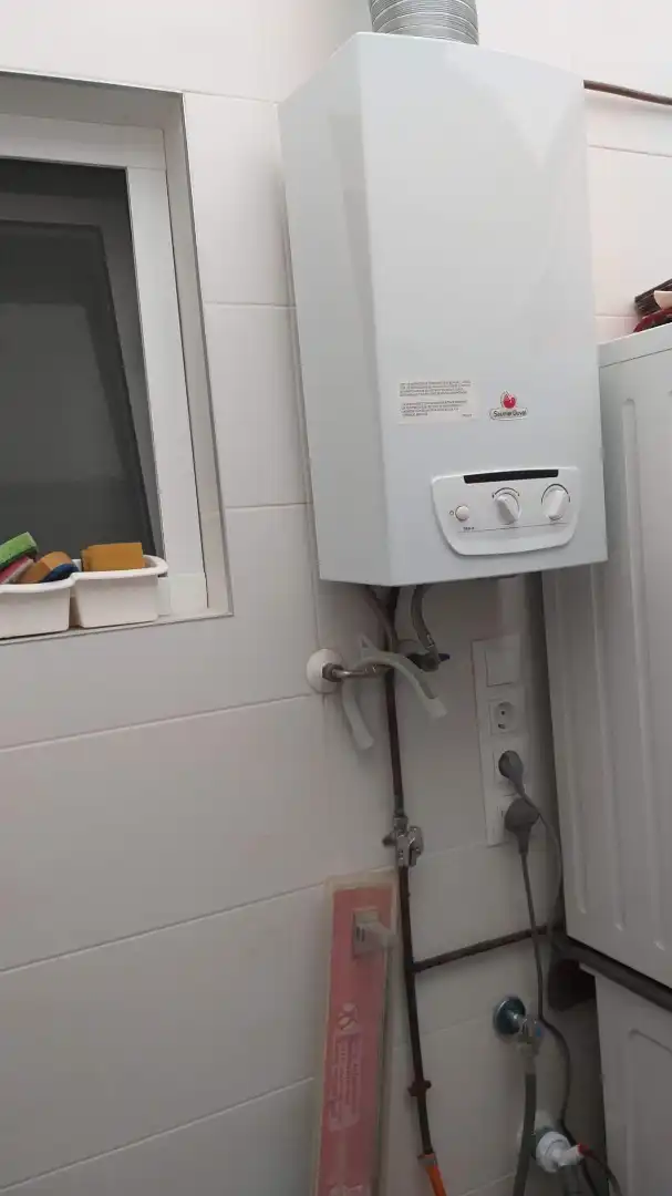 Bathroom of Flat for sale in Elche / Elx  with Air Conditioner, Heating and Parquet flooring