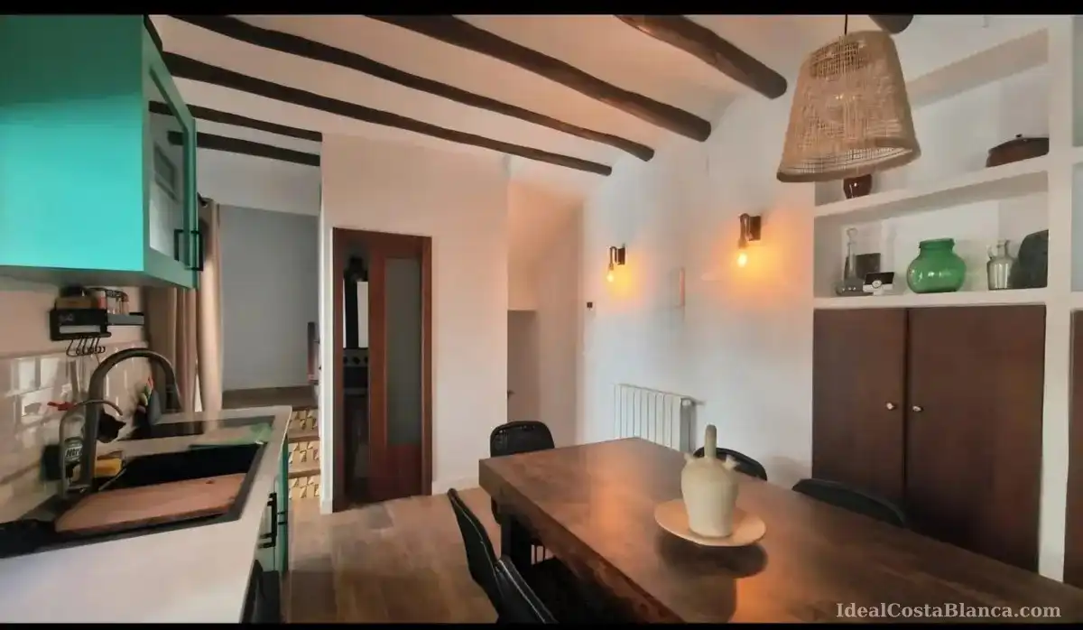 Comedor de Casa adosada en venta en Confrides, Alicante
