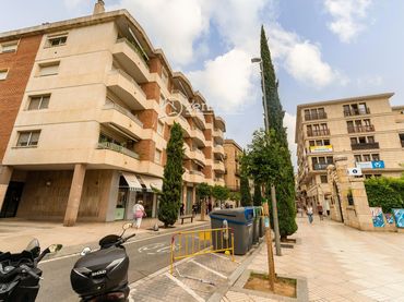 Pis amb ascensor en venda a Sant  Joan