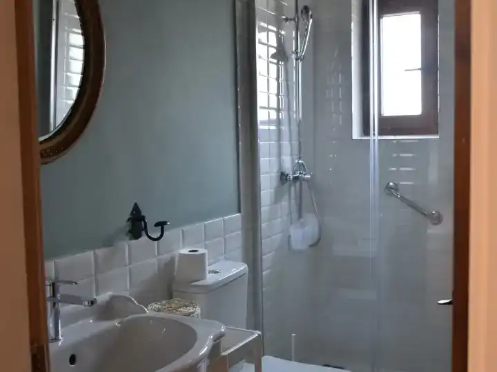 Badezimmer von Wohnung zur Miete in Puebla de Pedraza, Segovia
