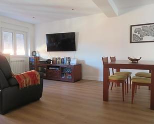 Living room of Flat for sale in León Capital   with Heating, Parquet flooring and Storage room