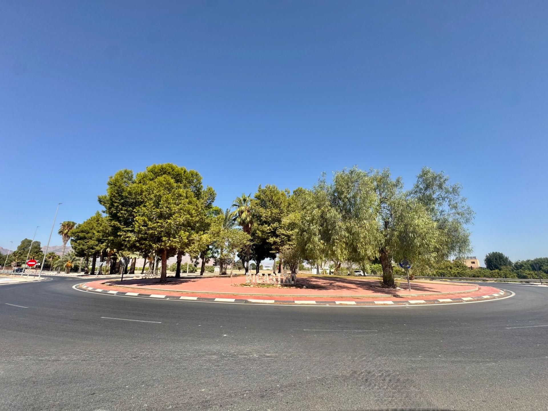 Vista exterior de Pis en venda en Bigastro amb Aire condicionat, Balcó i Piscina comunitària
