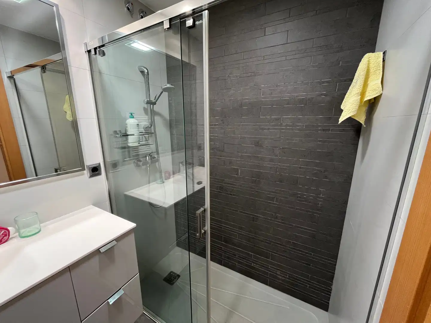 Baño de Piso en venta en  Pamplona / Iruña con Amueblado