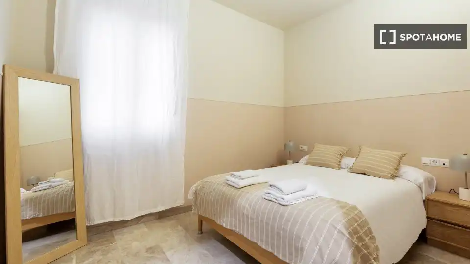 Flat with terrace to rent in Ciutat Vella, imagen 11