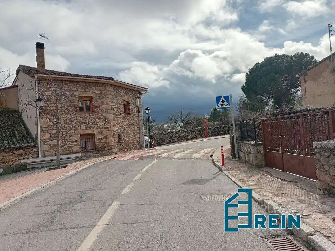 Vista exterior de Casa o chalet en venta en Piñuécar-Gandullas