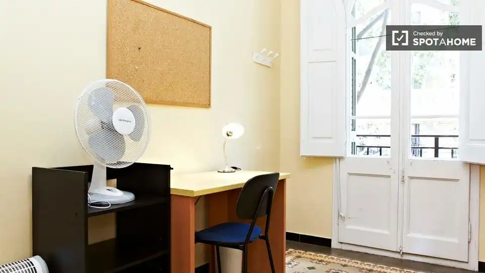Zimmer in La Nova Esquerra de l'Eixample