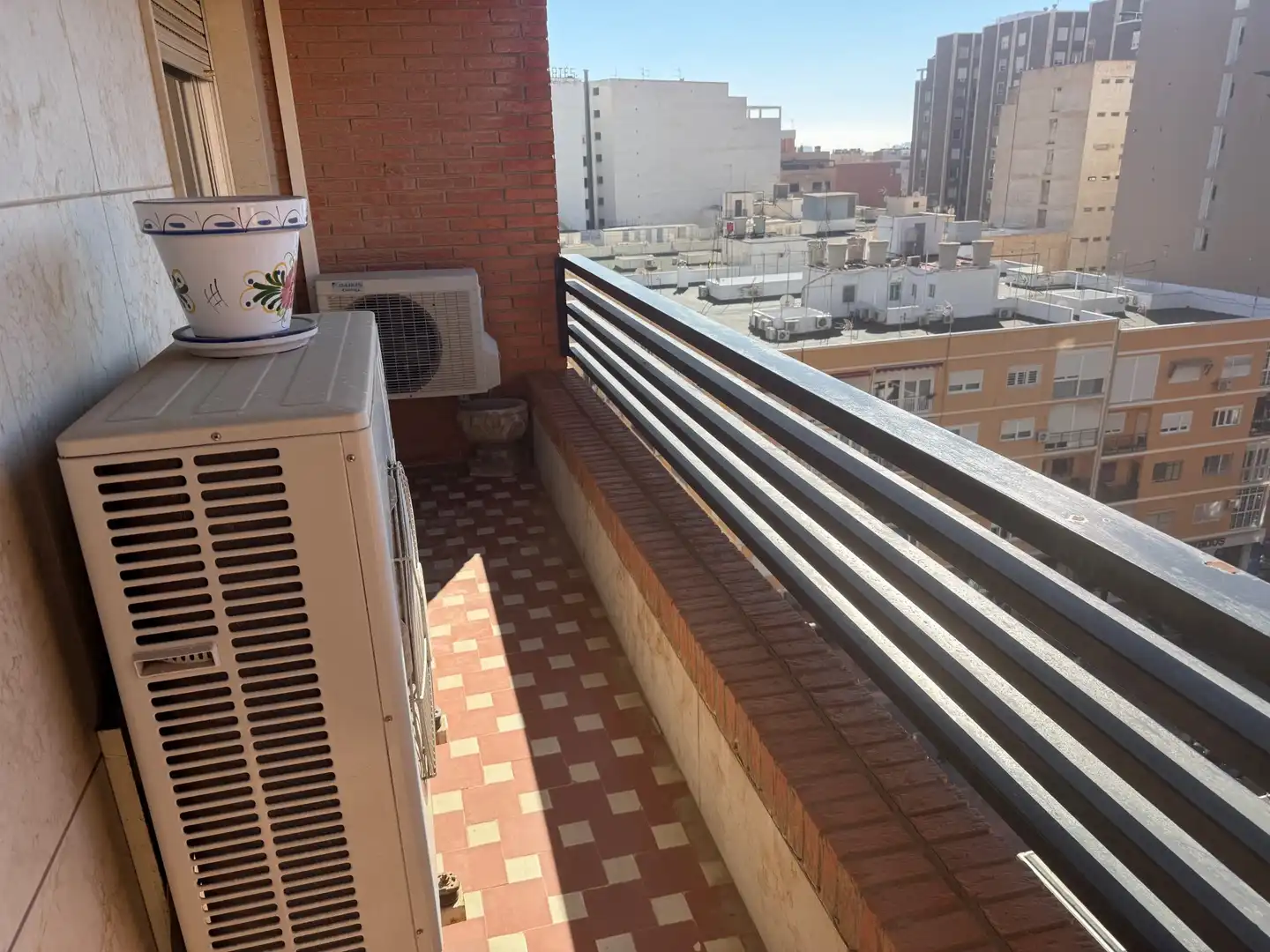 Terraza de Piso en venta en Almería con Amueblado