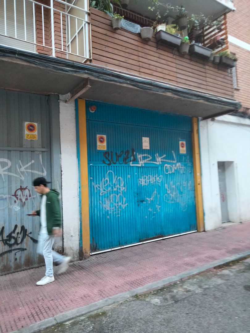Vista exterior de Garatge en venda en Alcalá de Henares