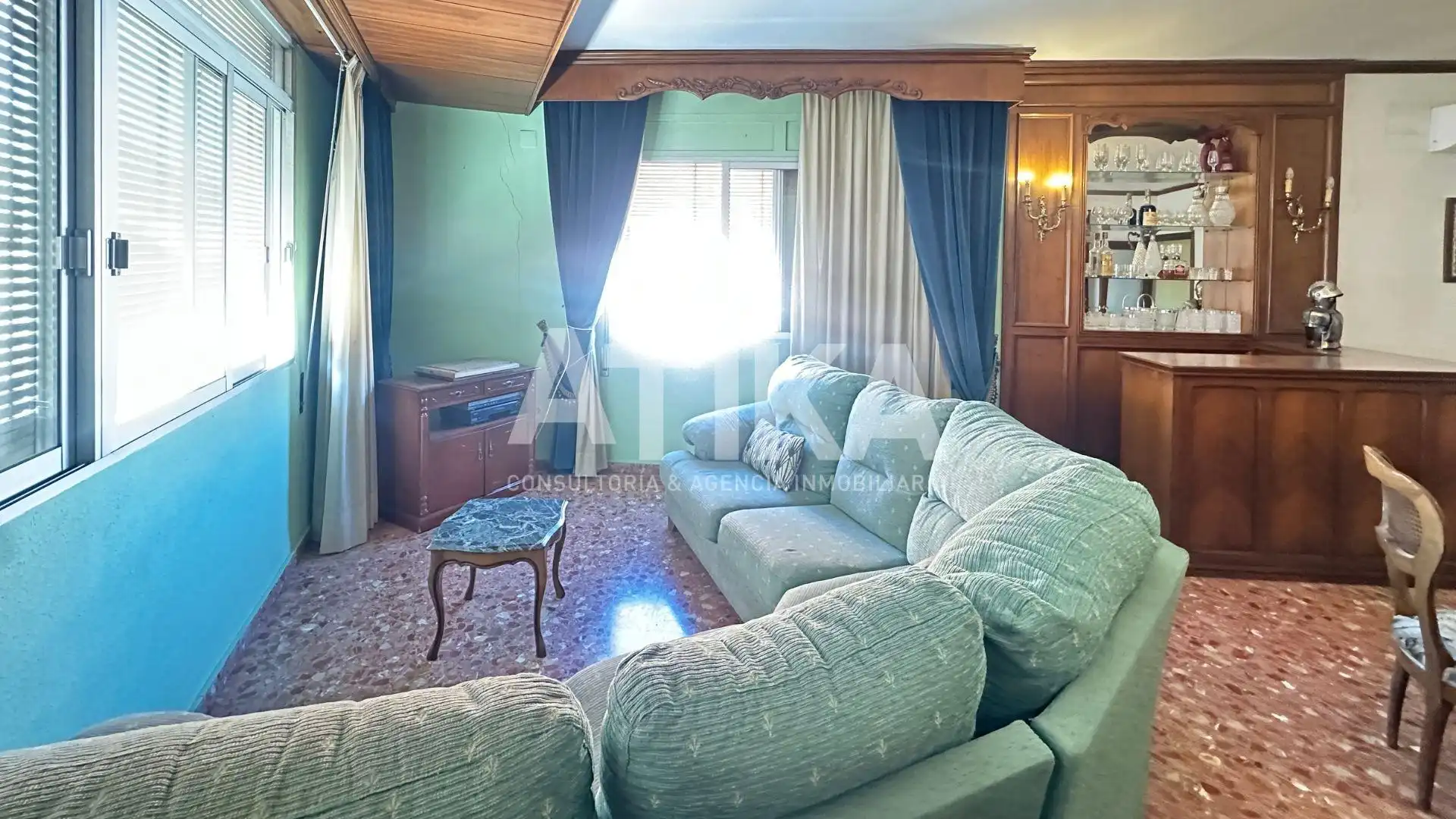 Living room of Flat for sale in Agullent  with Air Conditioner, Terrace and Storage room