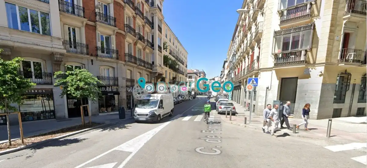 Vista exterior de Local en venta en  Madrid Capital con Aire acondicionado, Calefacción y Amueblado