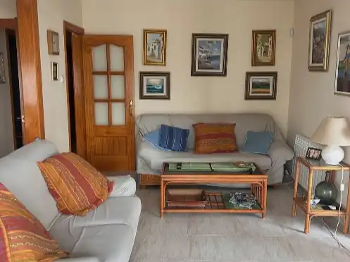 Apartment with lift to rent in Salut 2