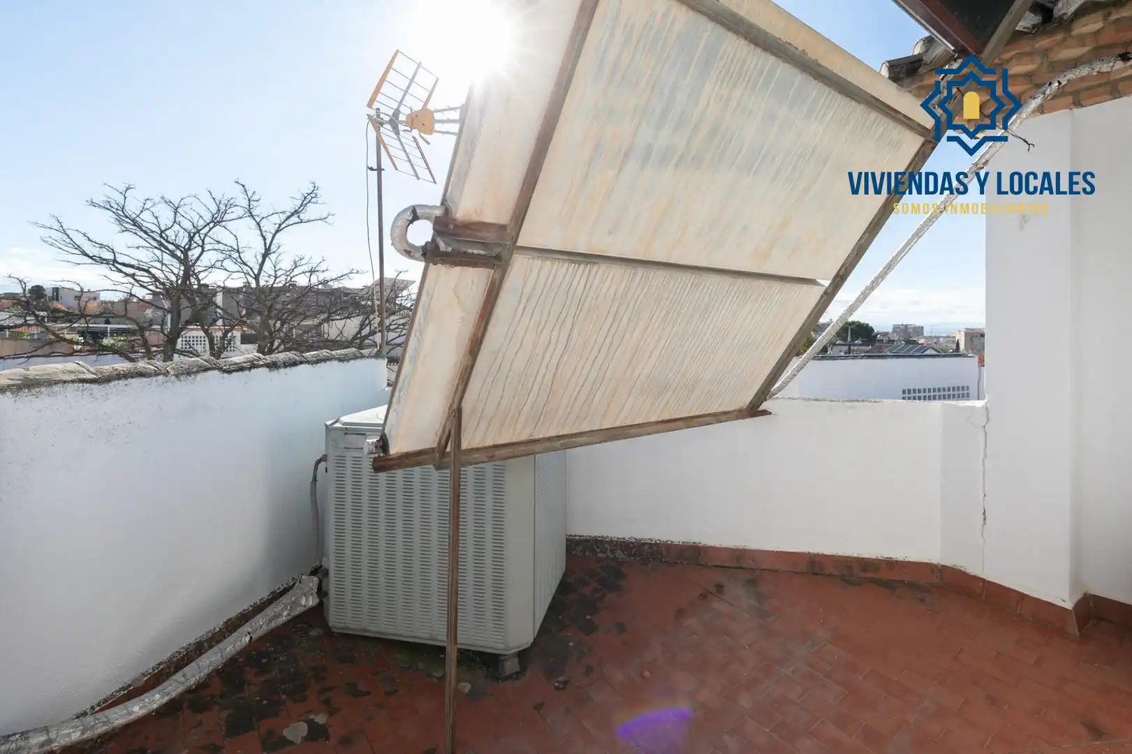 Exterior view of Houses for sale in Granada