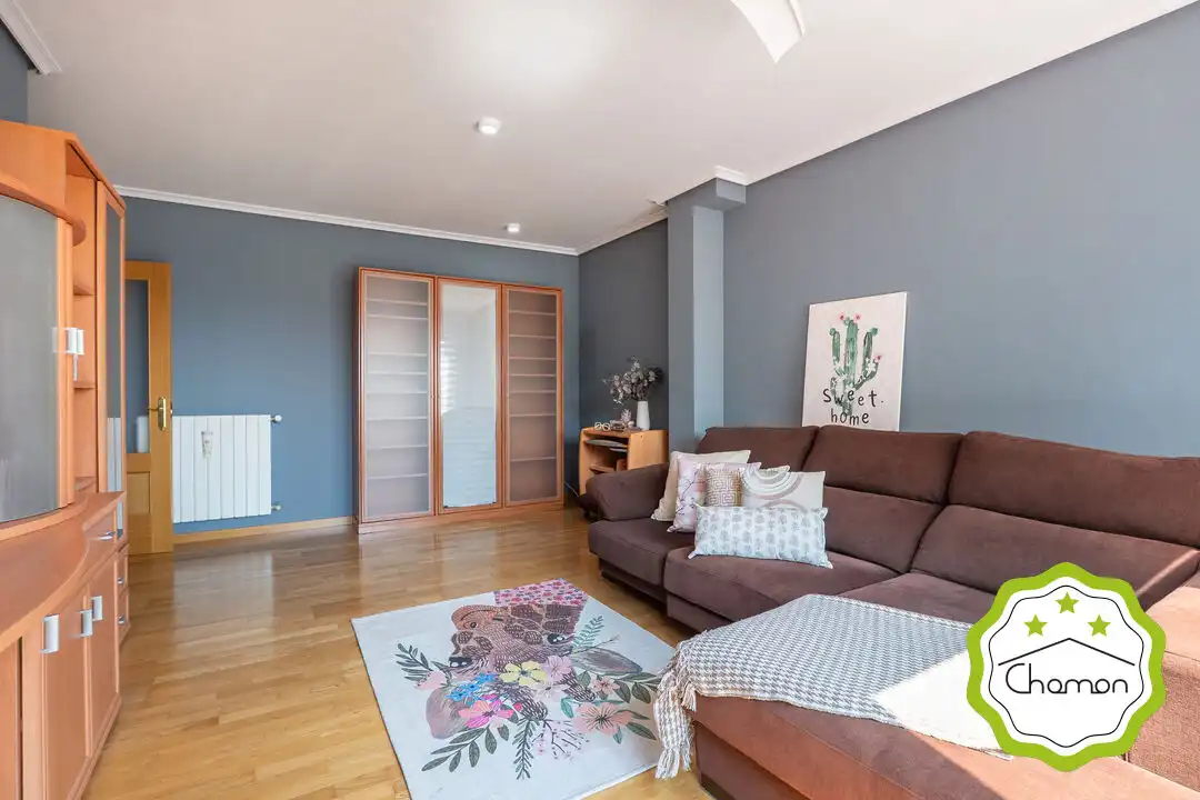 Wohnzimmer von Einfamilien-Reihenhaus zum Verkauf in Barakaldo  mit Heizung, Privatgarten und Terrasse