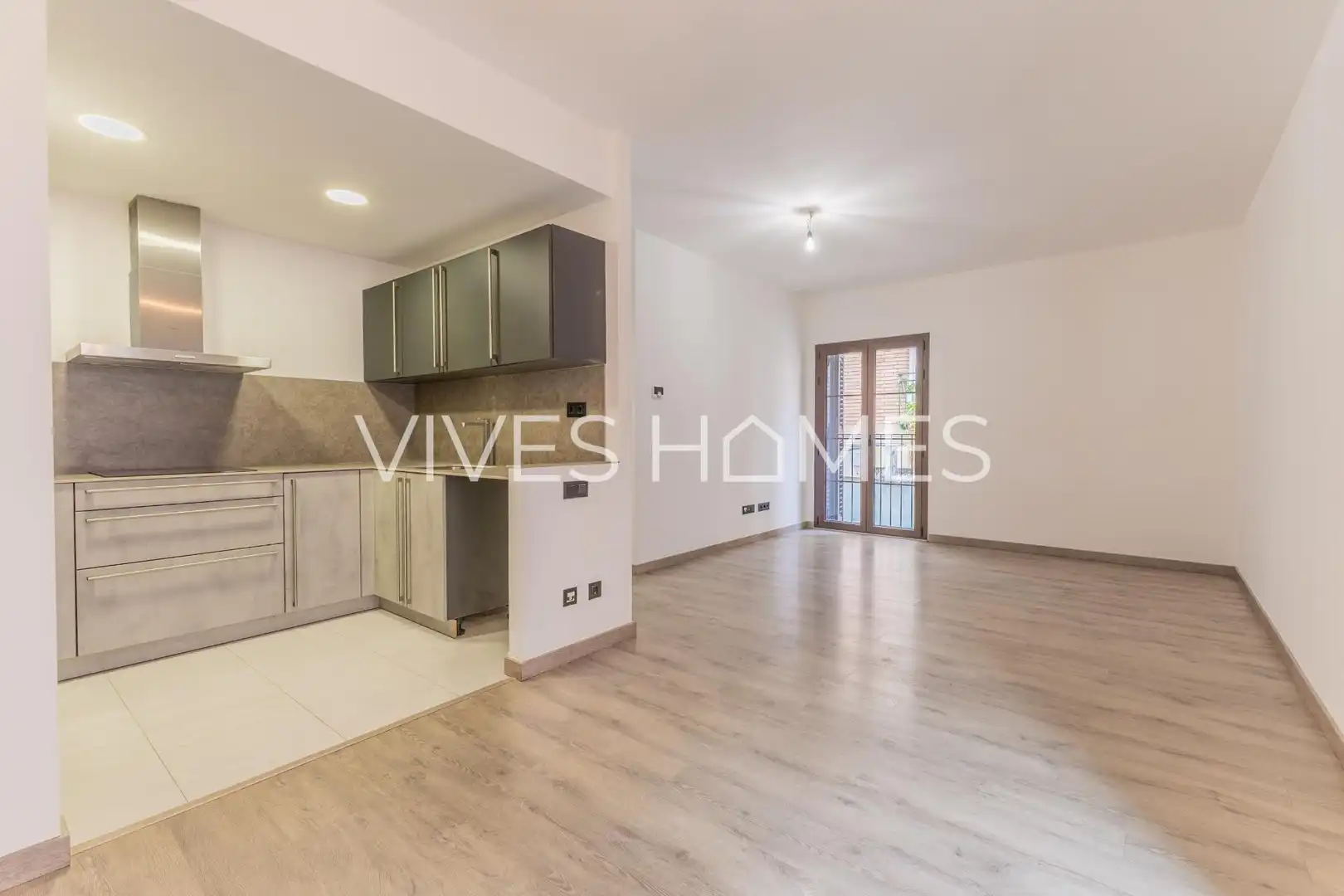 Piso con terraza en venta en BISBE CATALA