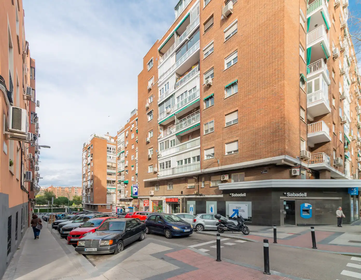 Vista exterior de Piso en venta en Madrid con Calefacción