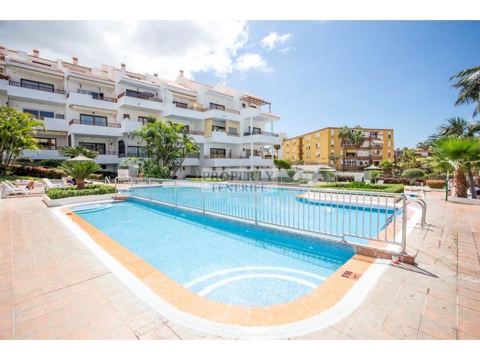 Vista exterior de Apartament en venda en Arona amb Terrassa, Piscina i Moblat