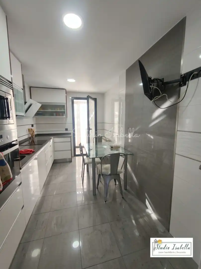 Flat with balcony to rent in Calle Río Arlés, imagen 8