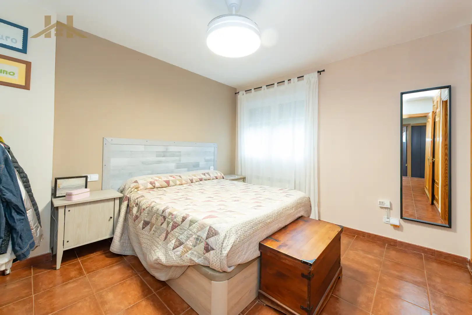 Habitación de Casa adosada en venta en Miraflores de la Sierra con Trastero, Amueblado y Horno