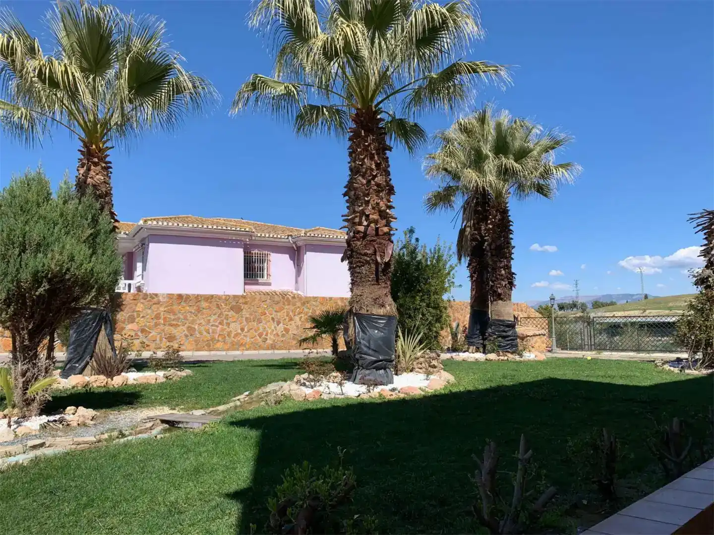 Vista exterior de Pis en venda en Villa de Otura amb Aire condicionat, Jardí privat i Parquet