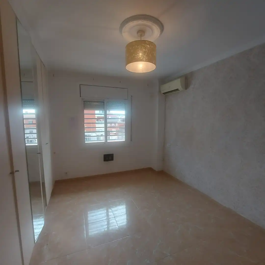 Habitación de Piso en venta en Gavà con Aire acondicionado, Terraza y Horno