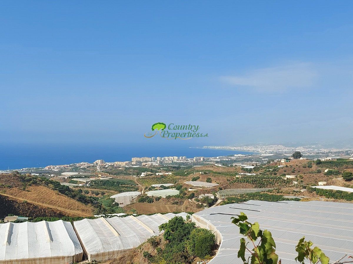Exterior view of Country house for sale in Vélez-Málaga  with Heating and Swimming Pool