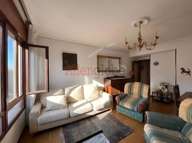 Piso en Venta en Calle López del Vallado en Fozaneldi - Tenderina