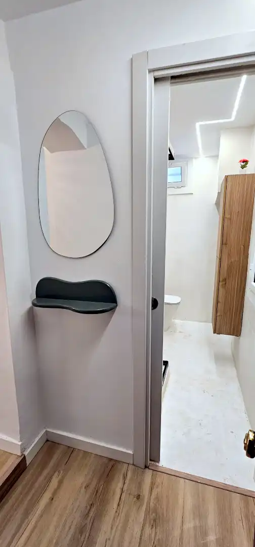 Baño de Planta baja de alquiler en Barcelona con Aire acondicionado, Calefacción y Parquet