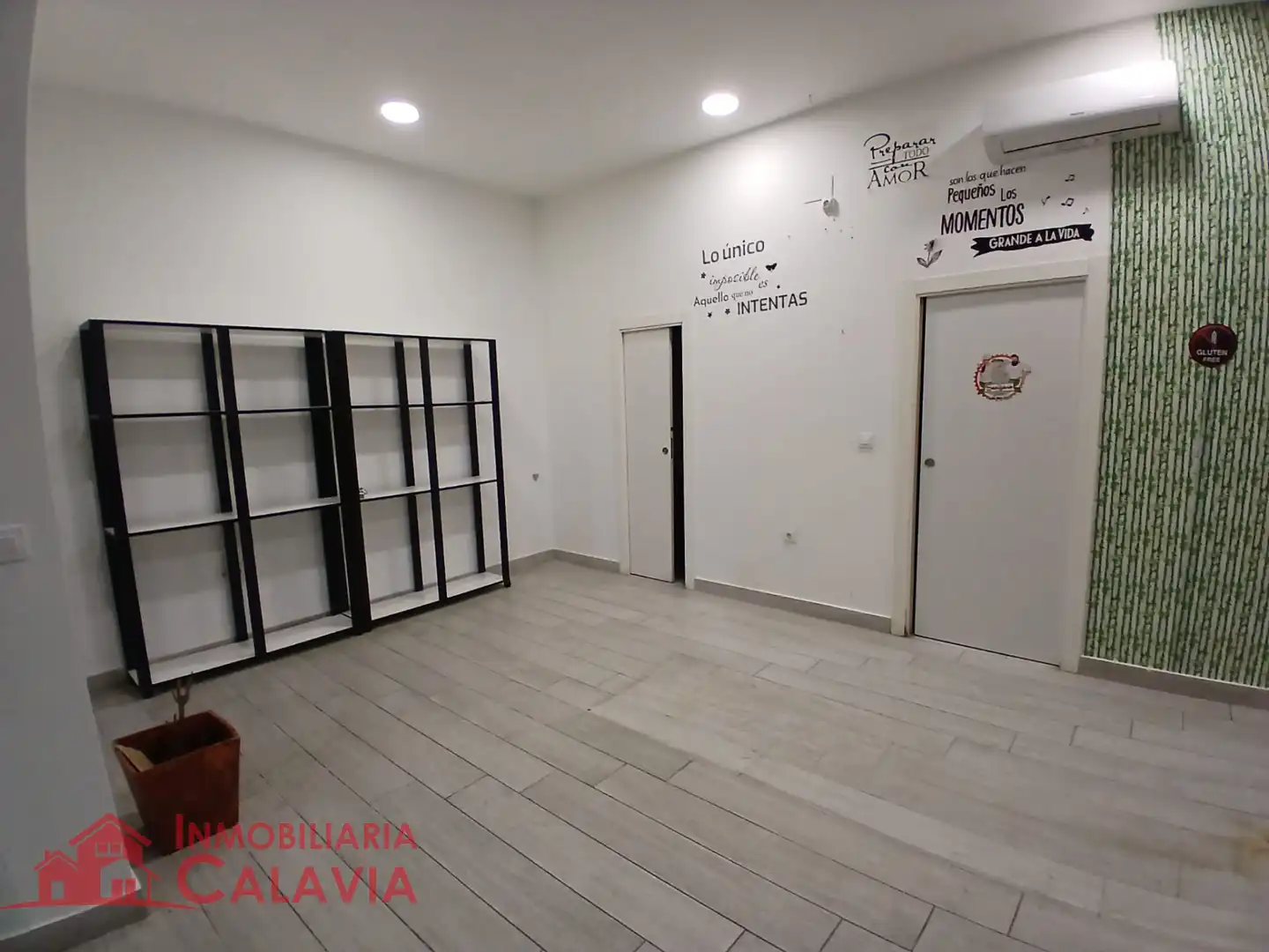 Local commercial à louer à Baeza, imagen 3