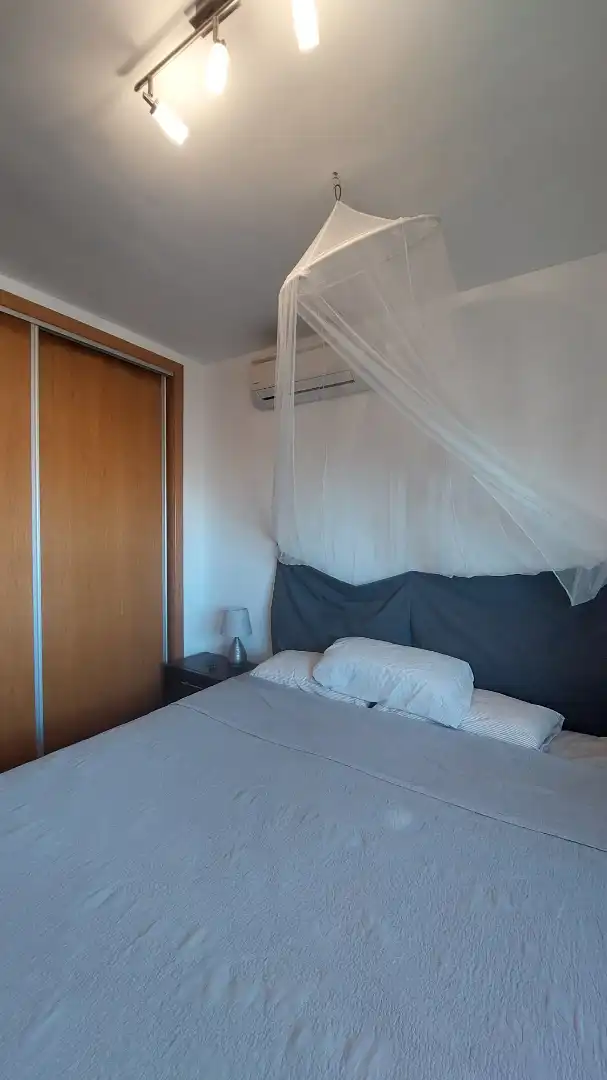 Schlafzimmer von Wohnungen zur Miete in La Manga del Mar Menor mit Klimaanlage, Terrasse und Möbliert