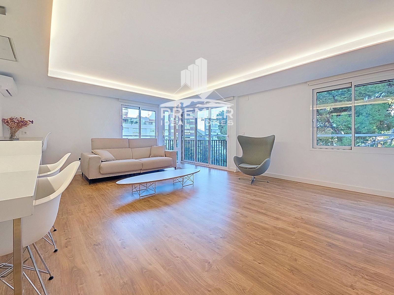 Living room of Attic to rent in Elda  with Air Conditioner, Heating and Furnished