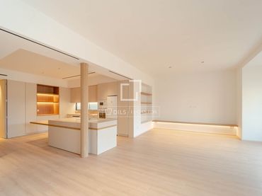 Wohnung mit Balkon zum Verkauf in L'Eixample