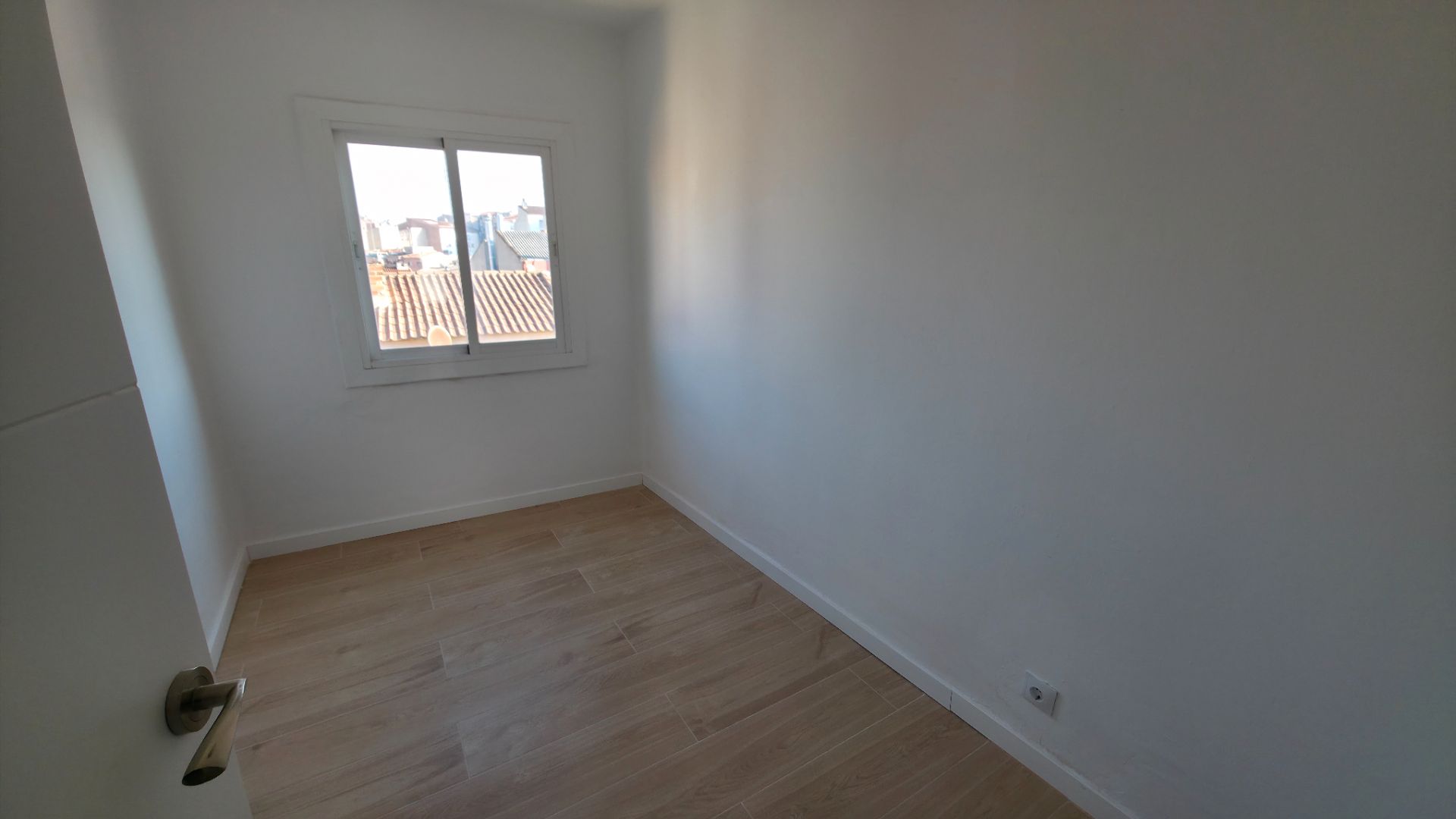 Dormitori de Pis de lloguer en  Lleida Capital amb Terrassa