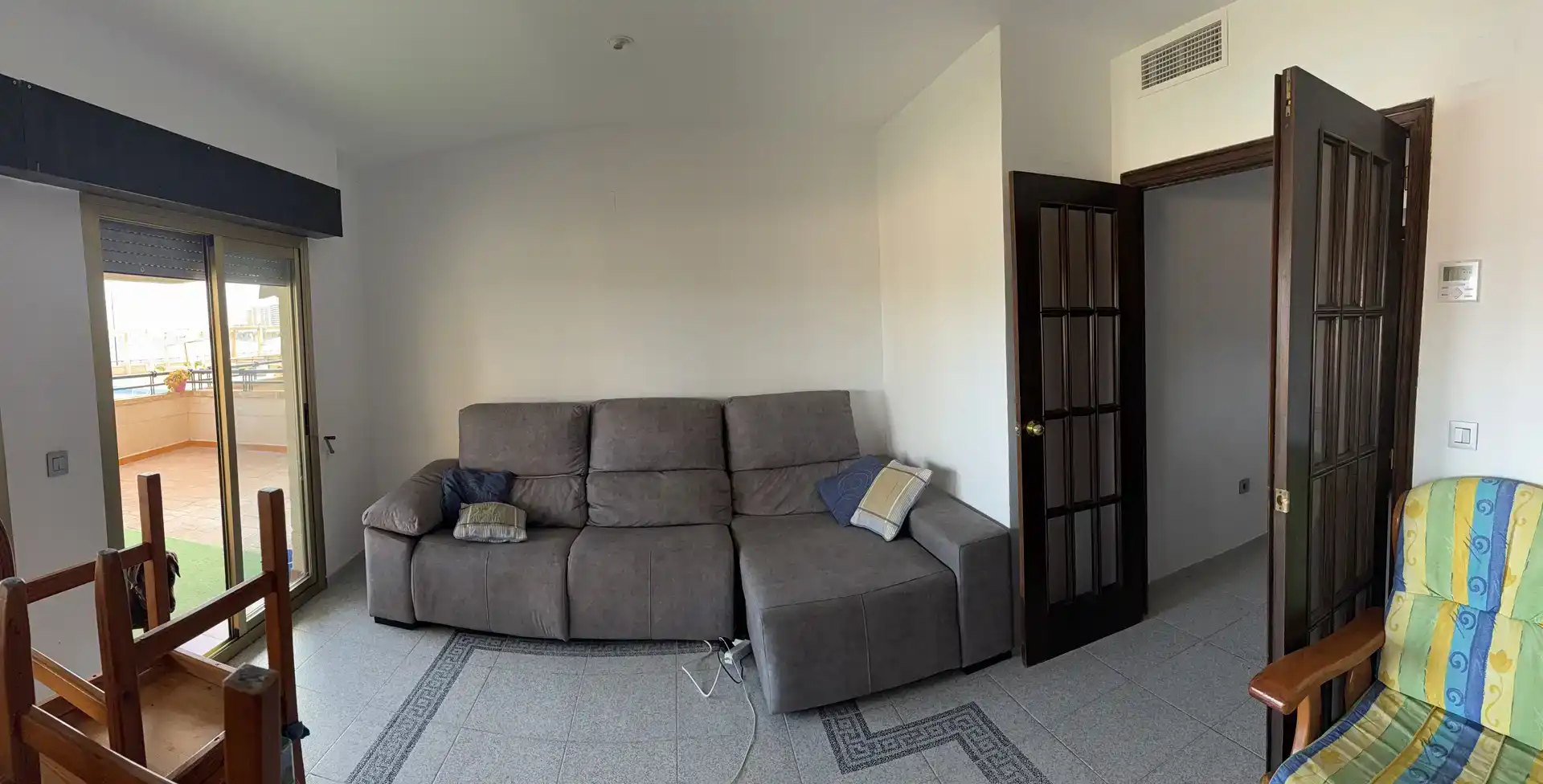 Wohnzimmer von Wohnung zur Miete in Campello Playa