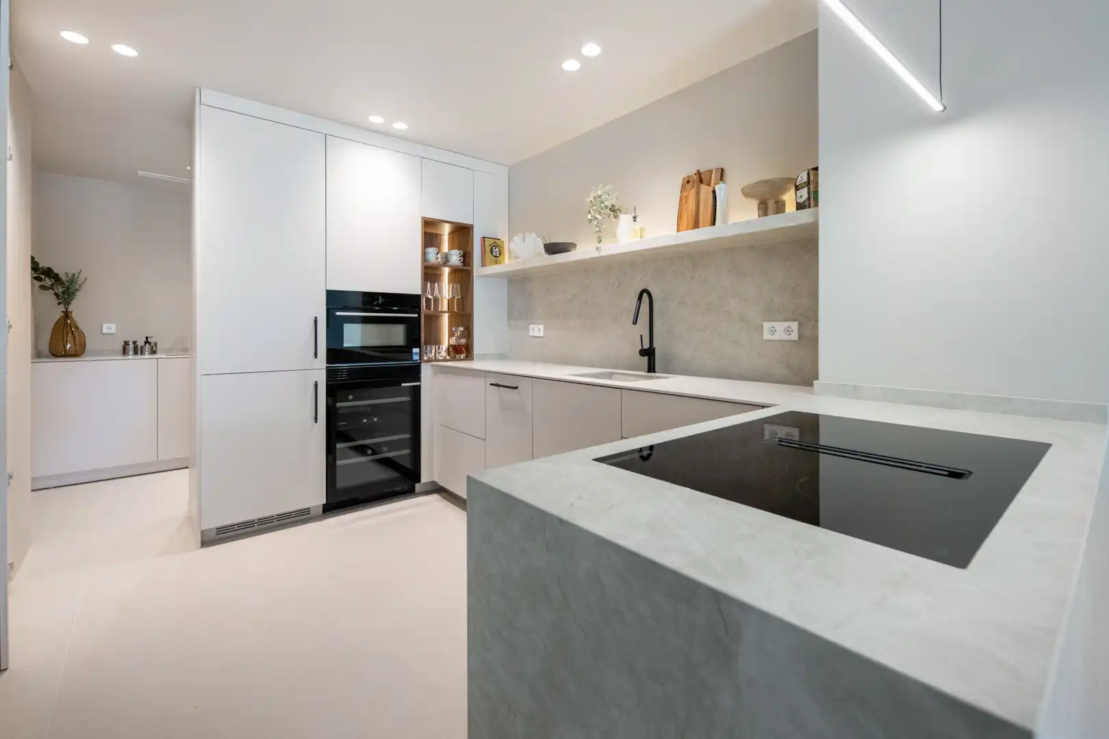 Kitchen of Apartments for sale in Benahavís  with Air Conditioner, Terrace and Swimming Pool