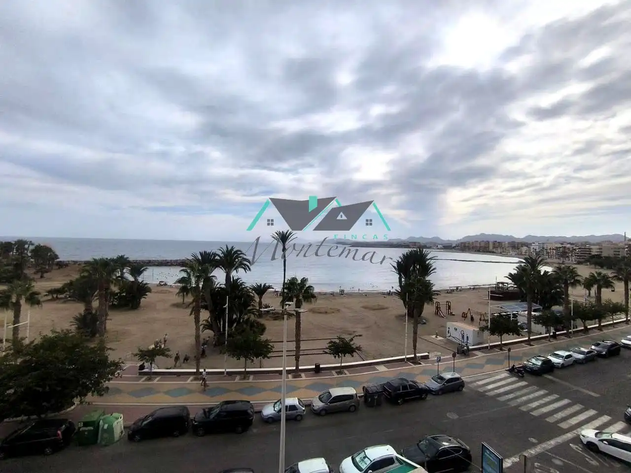 Vista exterior de Piso de alquiler en Águilas con Terraza y Amueblado